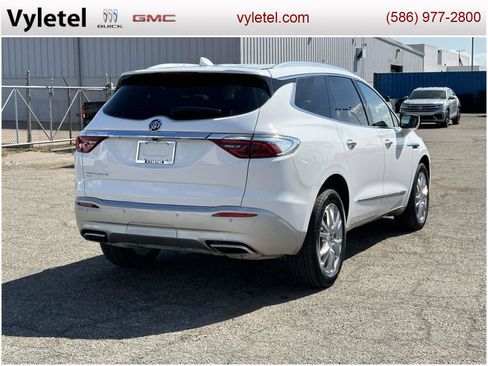 Certified 2023 Buick Enclave Essence w/ Experience Buick Package image 3