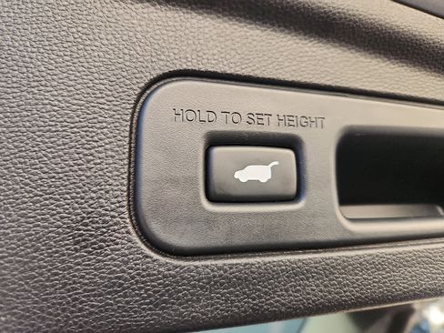 Certified 2025 Acura MDX w/Technology Package image 30