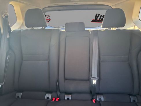 Used 2023 Nissan Rogue S image 18