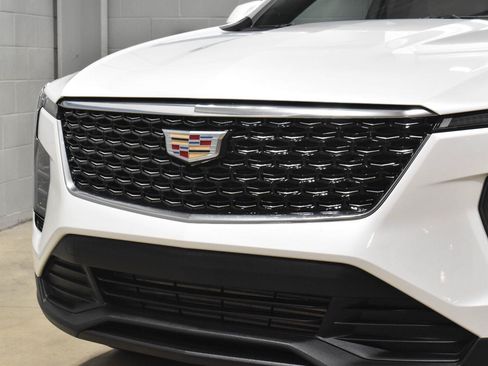 Certified 2024 Cadillac XT4 Luxury w/ Cold Weather Package AWD/4WD image 28