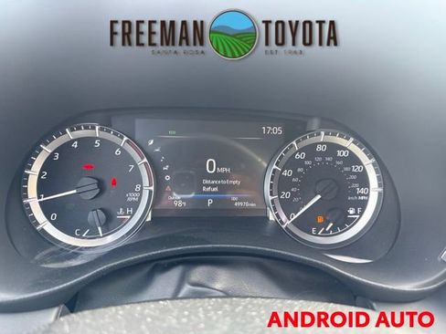 Used 2023 Toyota Highlander XLE FWD image 8