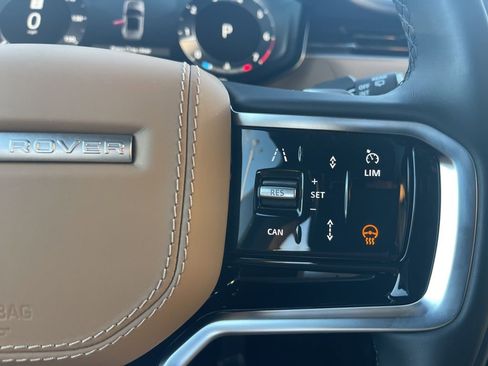 Used 2025 Land Rover Range Rover Sport SE image 20