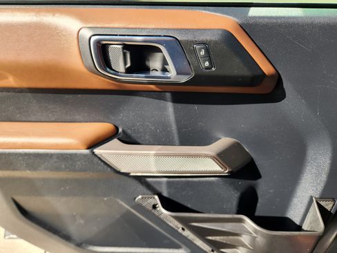 Used 2022 Ford Bronco Outer Banks AWD/4WD image 16