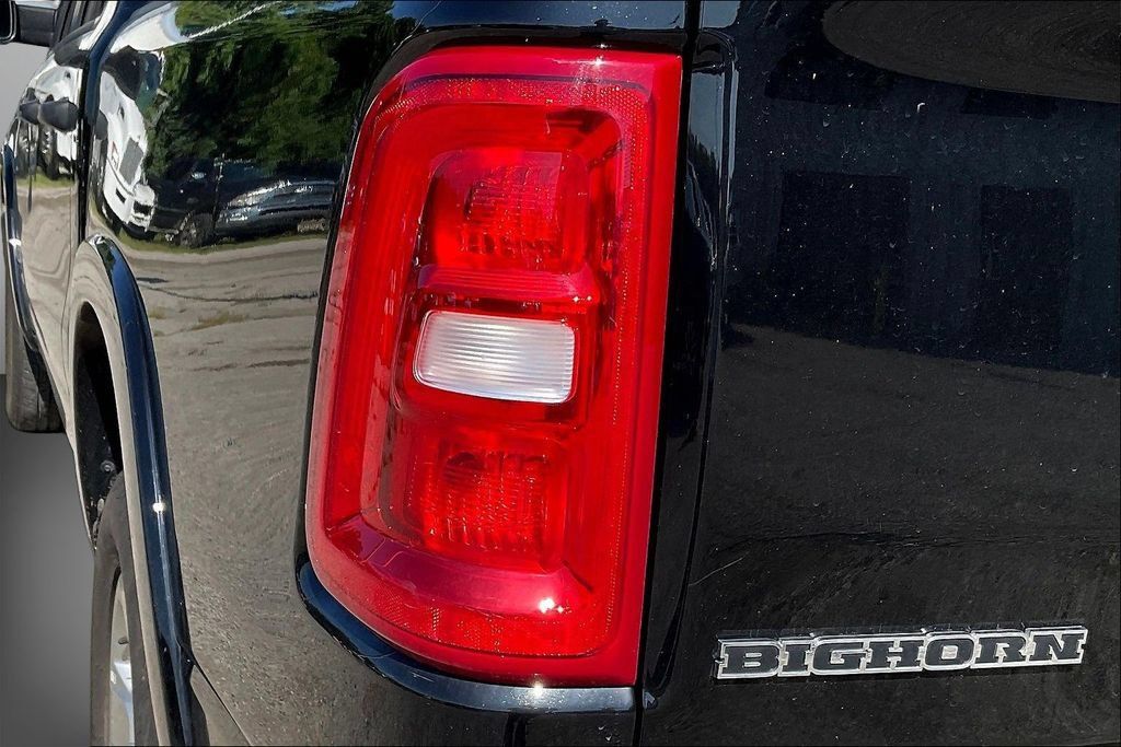 Used 2025 RAM 1500 Big Horn AWD/4WD image 24