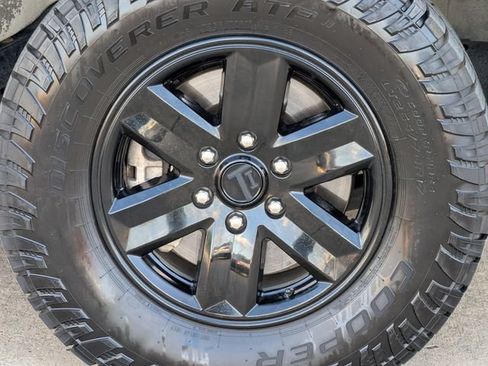 Used 2022 Ford F150 XLT w/ Equipment Group 301A Mid AWD/4WD image 11