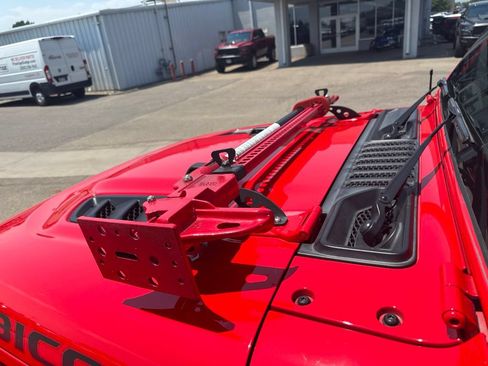 Used 2019 Jeep Wrangler Unlimited Rubicon AWD/4WD image 11