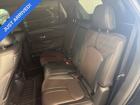 Used 2026 Honda Pilot Black Edition image 6