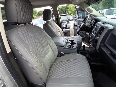 Used 2013 RAM 2500 Tradesman w/ Chrome Appearance Group AWD/4WD image 42