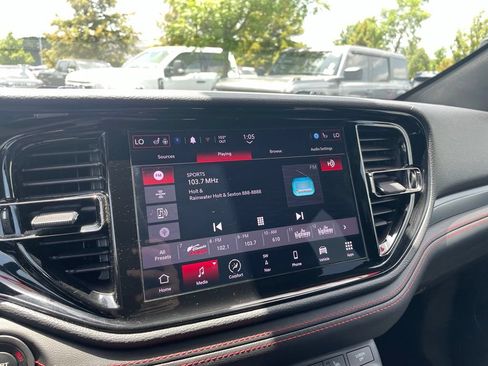 Used 2024 Dodge Durango GT AWD/4WD image 4