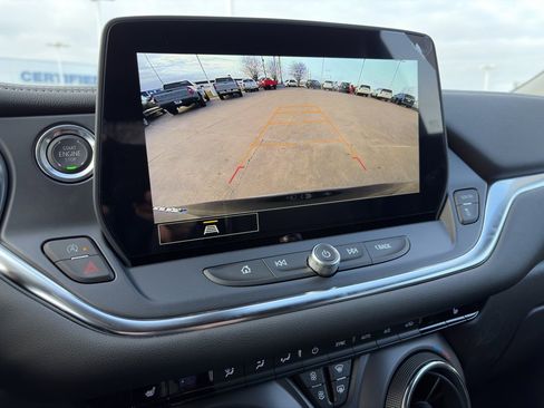 Used 2025 Chevrolet Blazer LT image 26