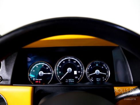 Used 2022 Rolls-Royce Cullinan image 14