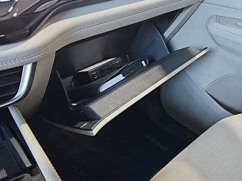 New 2026 Volkswagen Atlas SE image 31