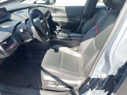 Used 2023 Toyota Prius Prime FWD image 3
