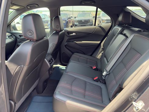 Used 2023 Chevrolet Equinox RS FWD image 13
