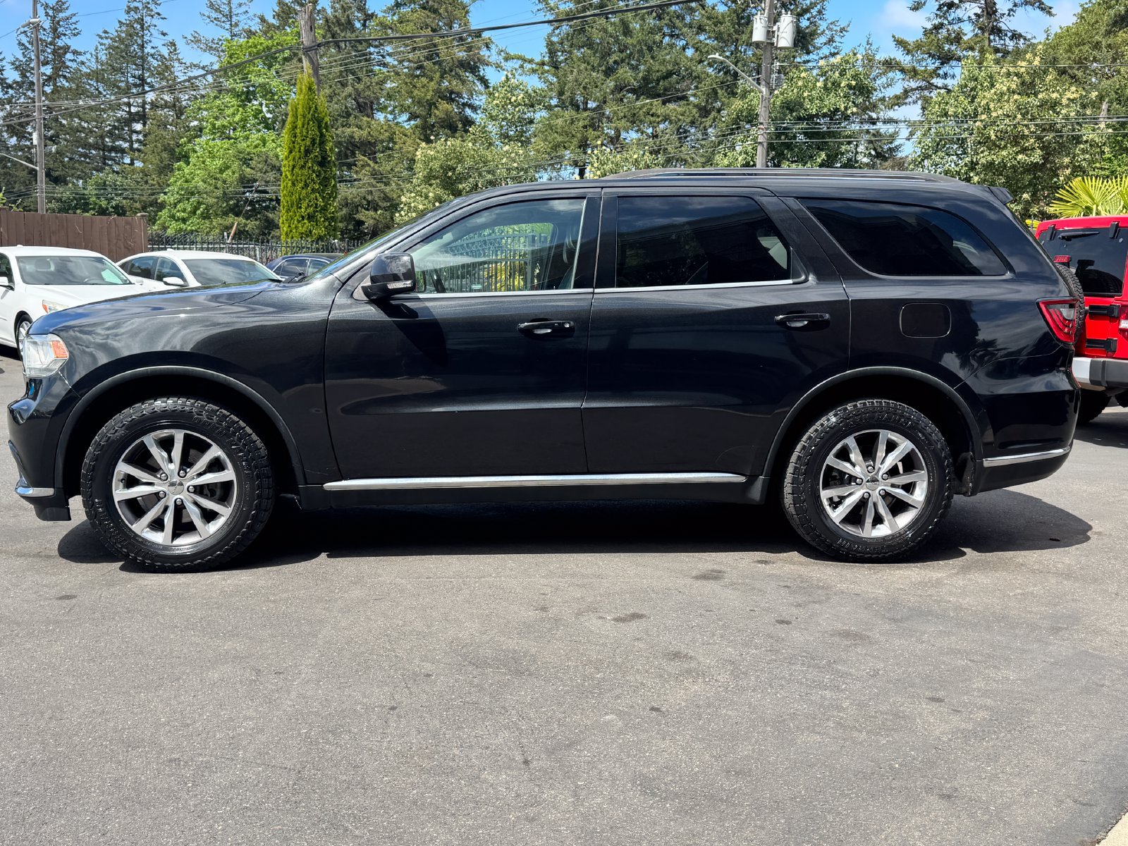 Used 2016 Dodge Durango Limited w/ Nav & Power Liftgate Group AWD/4WD image 4