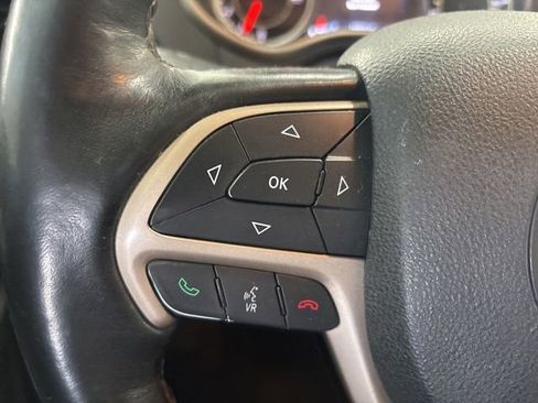 Used 2016 Jeep Cherokee Limited w/ Technology Group AWD/4WD image 26