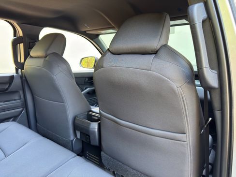 Used 2024 Toyota Tacoma SR image 31