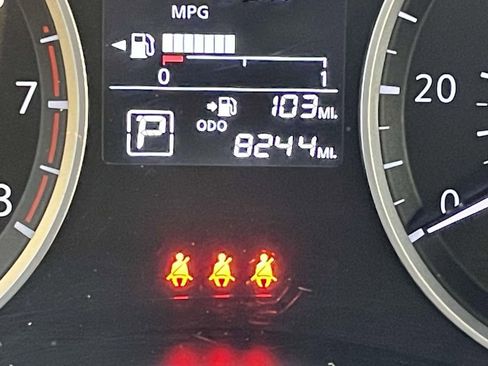 Used 2025 Nissan Kicks Play S image 39