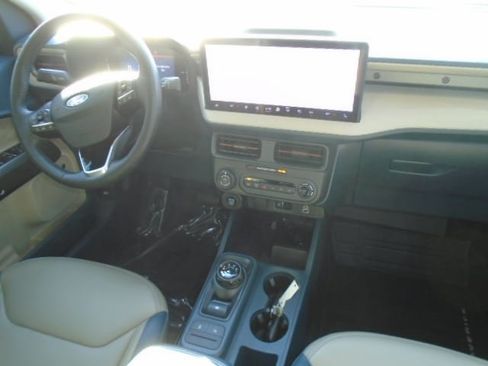 Used 2025 Ford Maverick Lariat AWD/4WD image 10