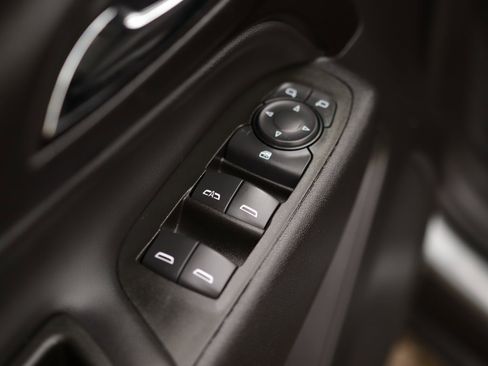 Used 2024 Chevrolet Equinox LT w/ LPO, Floor Liner Package image 22