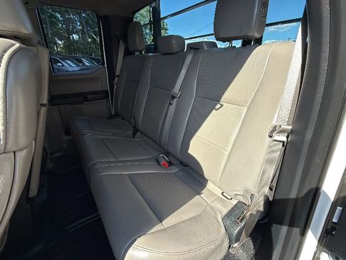 Used 2017 Ford F250 XL w/ Power Equipment Group AWD/4WD image 23