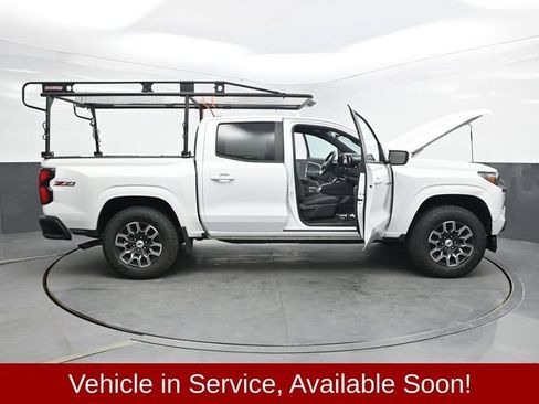Used 2024 Chevrolet Colorado Z71 w/ Advanced Trailering Package AWD/4WD image 50