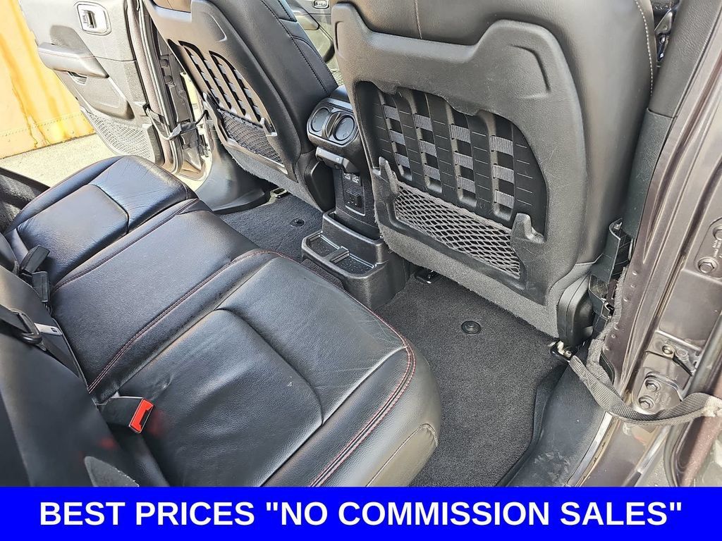 Used 2021 Jeep Wrangler Unlimited Rubicon AWD/4WD image 11