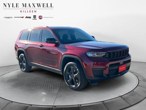 New 2025 Jeep Grand Cherokee L Altitude image 2
