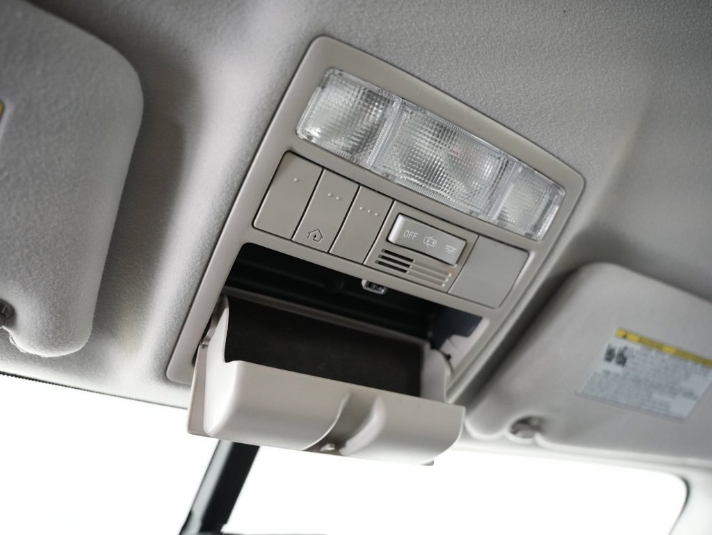 Used 2012 Toyota Venza LE FWD image 46