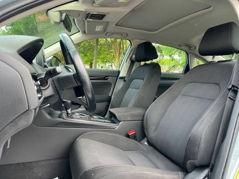 Used 2022 Honda Civic EX image 13