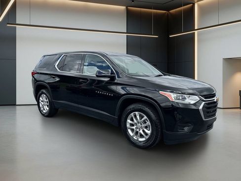 Used 2020 Chevrolet Traverse LS FWD image 8