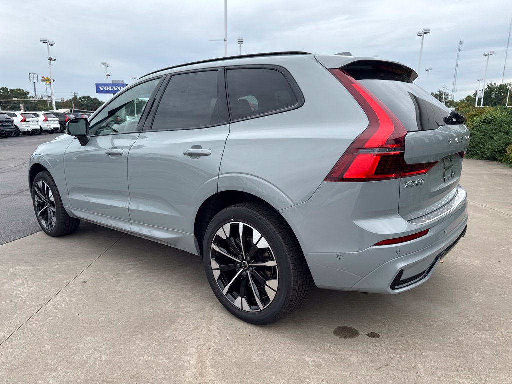 Used 2027 Volvo XC60 B5 Plus AWD/4WD image 7