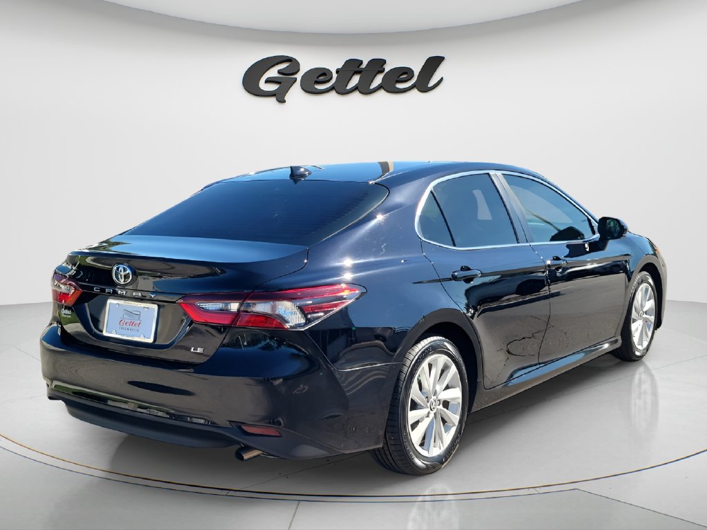 Used 2024 Toyota Camry LE FWD image 5