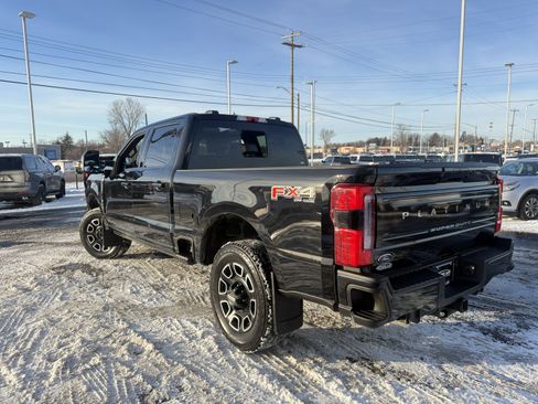 Used 2024 Ford F250 Platinum image 4