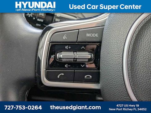Used 2023 Kia Sorento SX AWD/4WD image 37