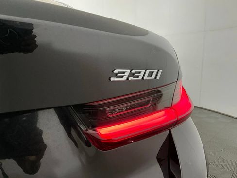 Certified 2024 BMW 330i Sedan w/ Convenience Package RWD image 30