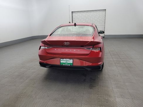 Used 2022 Hyundai Elantra SEL w/ Cargo Package image 7