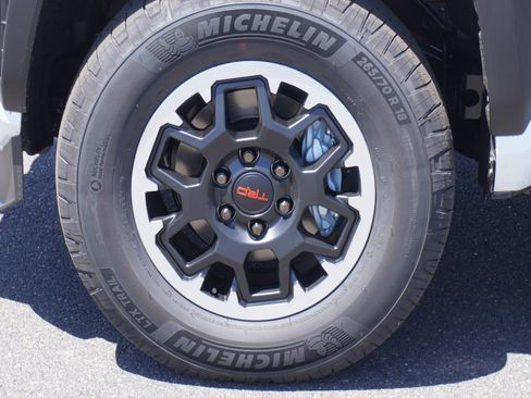 New 2026 Toyota 4Runner TRD Off-Road Premium AWD/4WD image 10