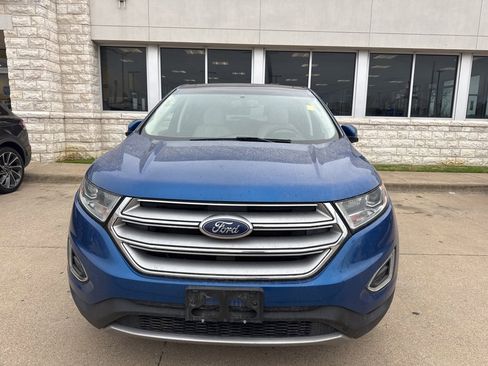 Used 2018 Ford Edge Titanium w/ Technology Package image 2