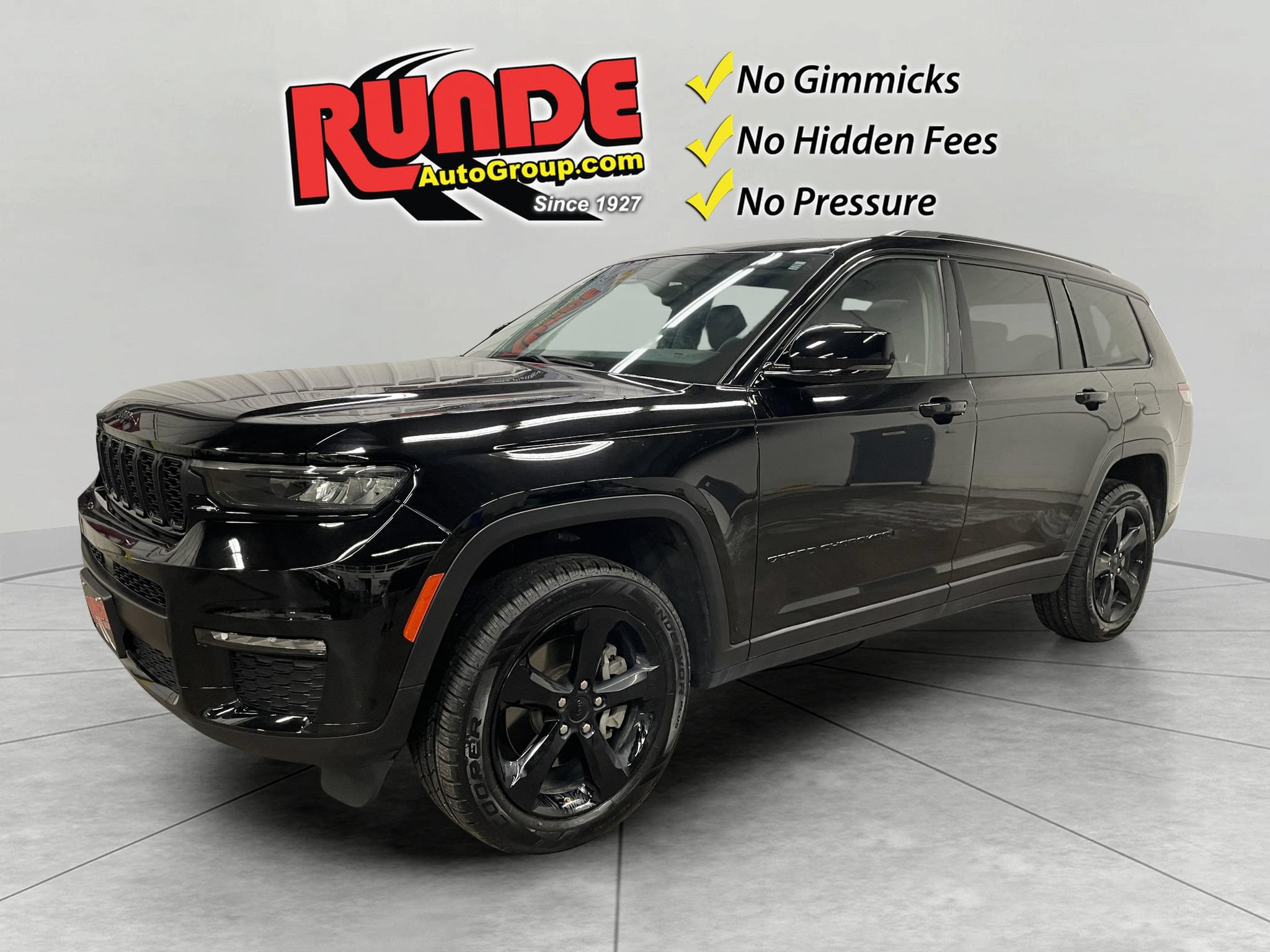 Used 2023 Jeep Grand Cherokee L Limited w/ Black Appearance Package AWD/4WD image 1