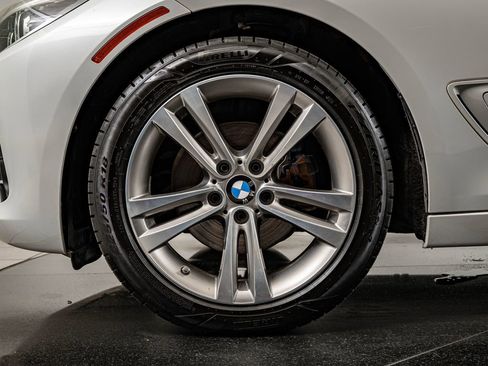 Used 2017 BMW 330i Gran Turismo xDrive AWD/4WD image 10