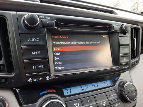 Used 2018 Toyota RAV4 XLE w/ Plus Extra Value Package image 17