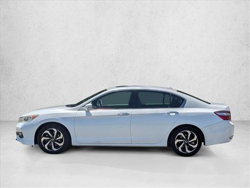 Used 2017 Honda Accord EX-L image 9