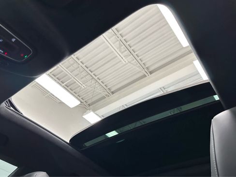 Used 2024 Audi SQ8 Prestige image 38