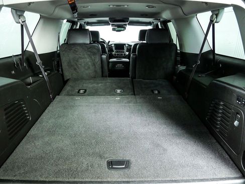 Used 2015 Chevrolet Suburban LTZ RWD image 33