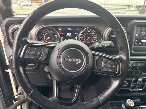 Used 2020 Jeep Wrangler Unlimited Sport image 13
