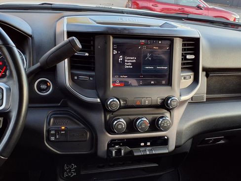 Used 2024 RAM 2500 Big Horn image 17