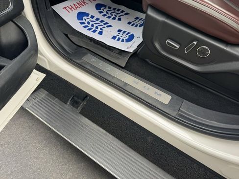 Certified 2019 Ford F350 Platinum w/ Platinum Ultimate Package image 7