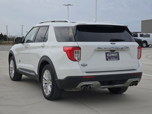 Used 2021 Ford Explorer King Ranch w/ Premium Technology Package image 6