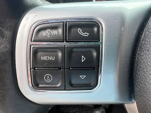 Used 2015 Jeep Wrangler Unlimited Rubicon AWD/4WD image 17